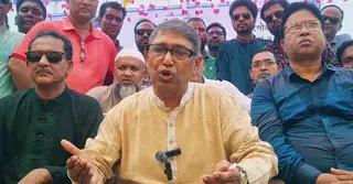 নির্বাচন ছাড়া এ মুহূর্তে জাতির আর এজেন্ডা নেই: আযম খান